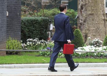 2014-Budget-George-Osborne-Walks-Away-with-Box-700.jpg