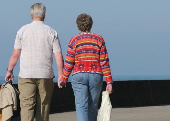 Old-Couple-Pension-Pensioners-Elderly-700x450.jpg