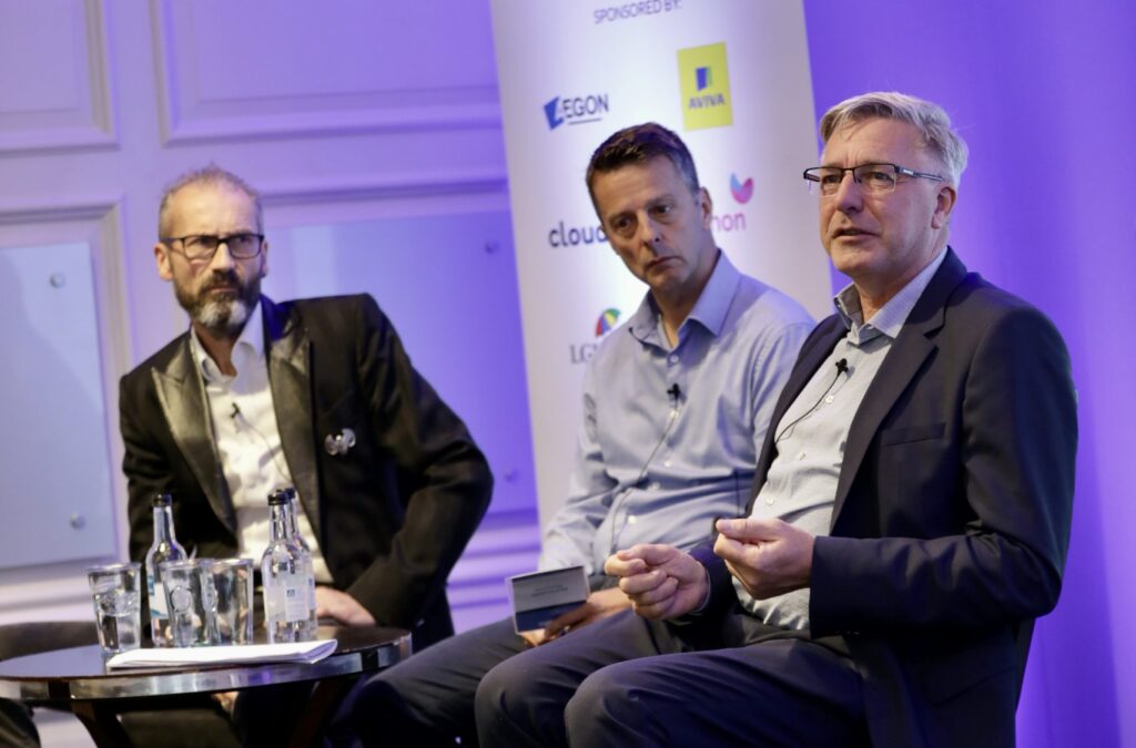 Paul Goodwin (middle)
