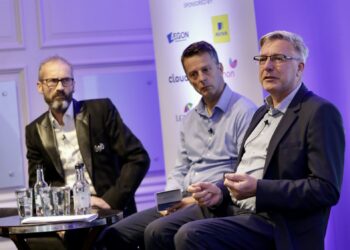 Paul Goodwin (middle)